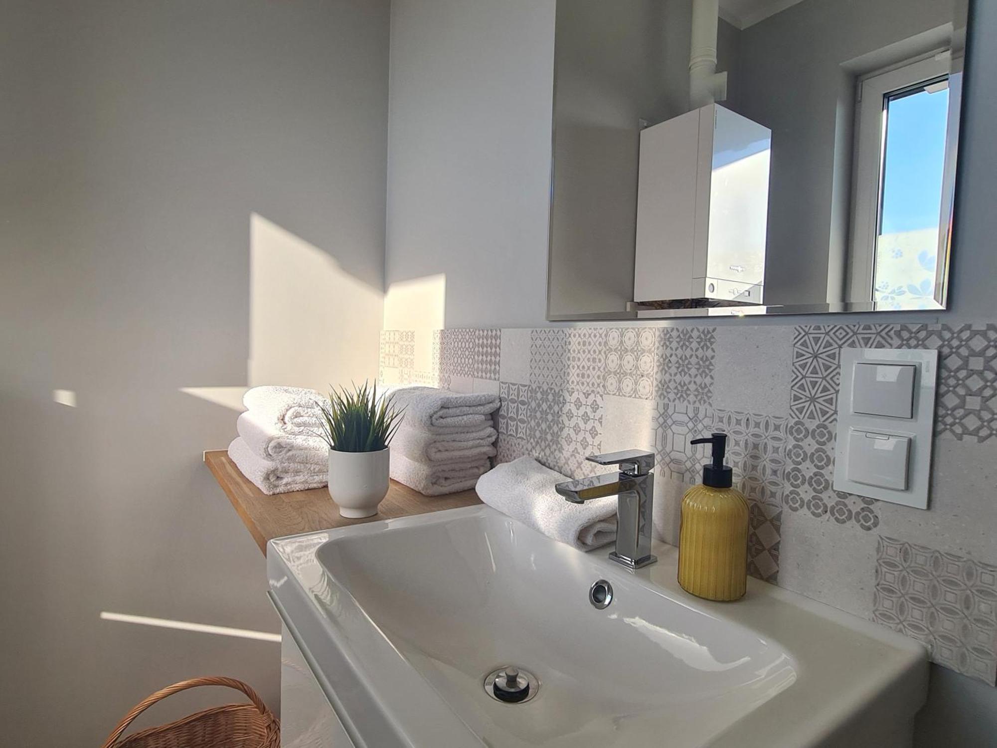 Apartamenty "La Villa" Superior II Z Dwoma Sypialniami, Balkonem, Parkingiem, Blisko Centrum Kudowa-Zdroj Bagian luar foto